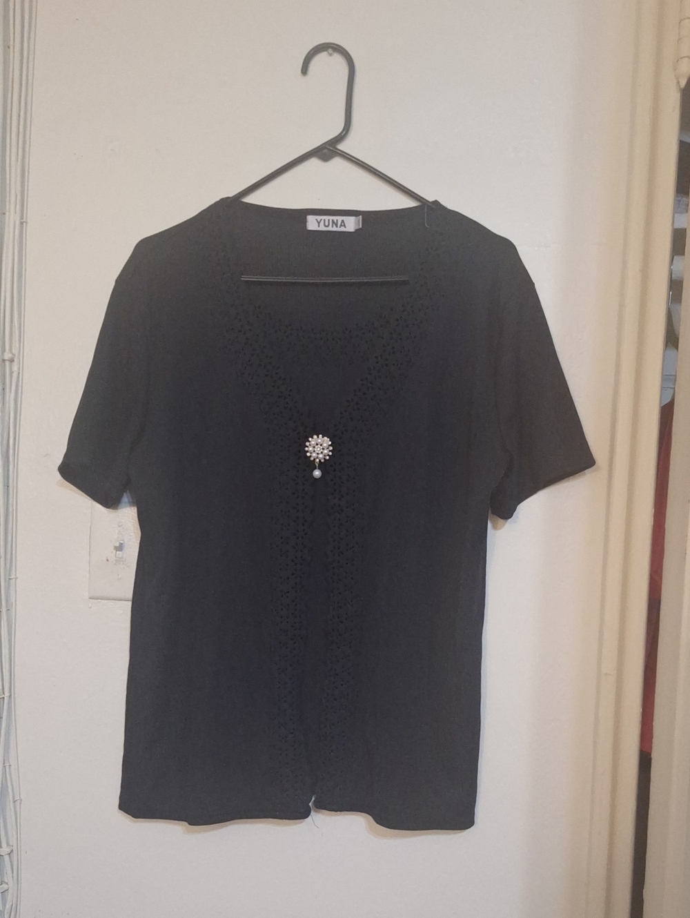 Yuna Black Short-Sleeve Decorative Cardigan Top